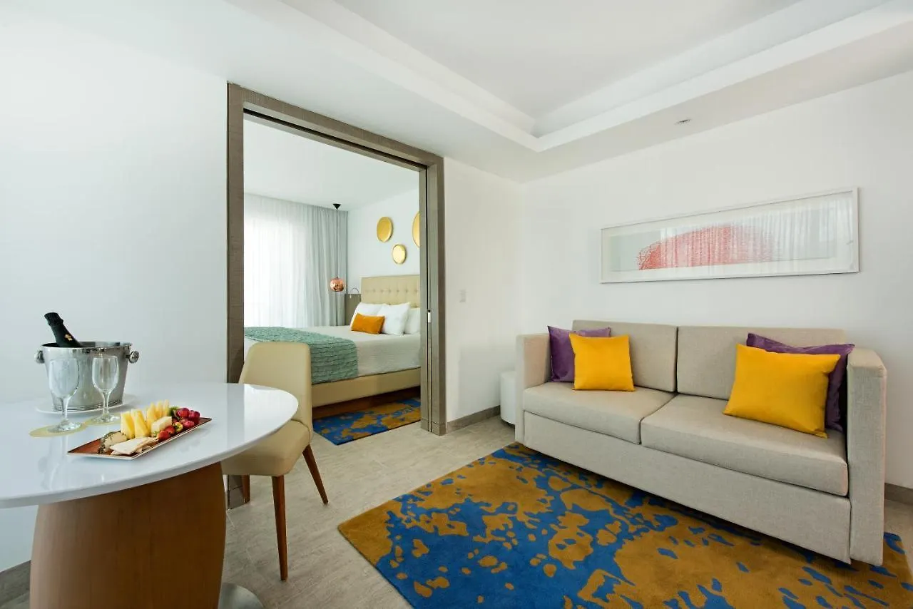 Hotel Azul Beach Resort Punta Cana, All Inclusive By Karisma